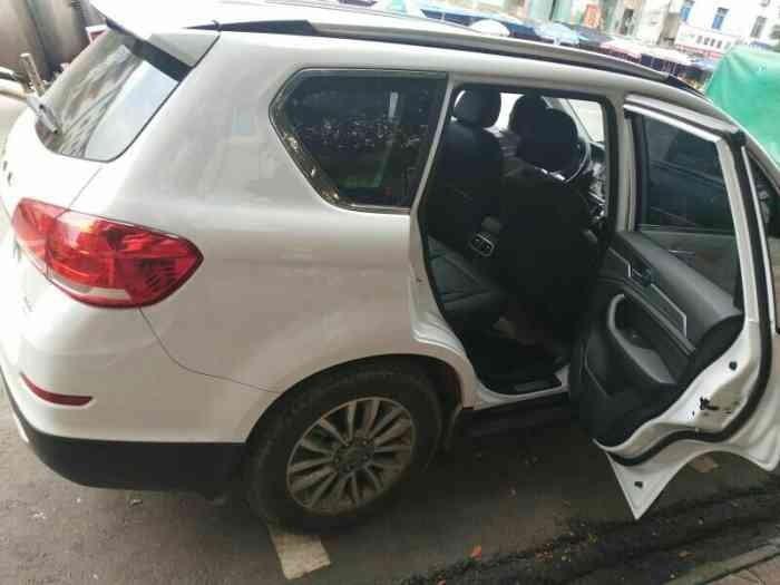 为什么我提的2018哈弗h6运动版自动精英车的轮毂和其他车主不一样图一是我提的