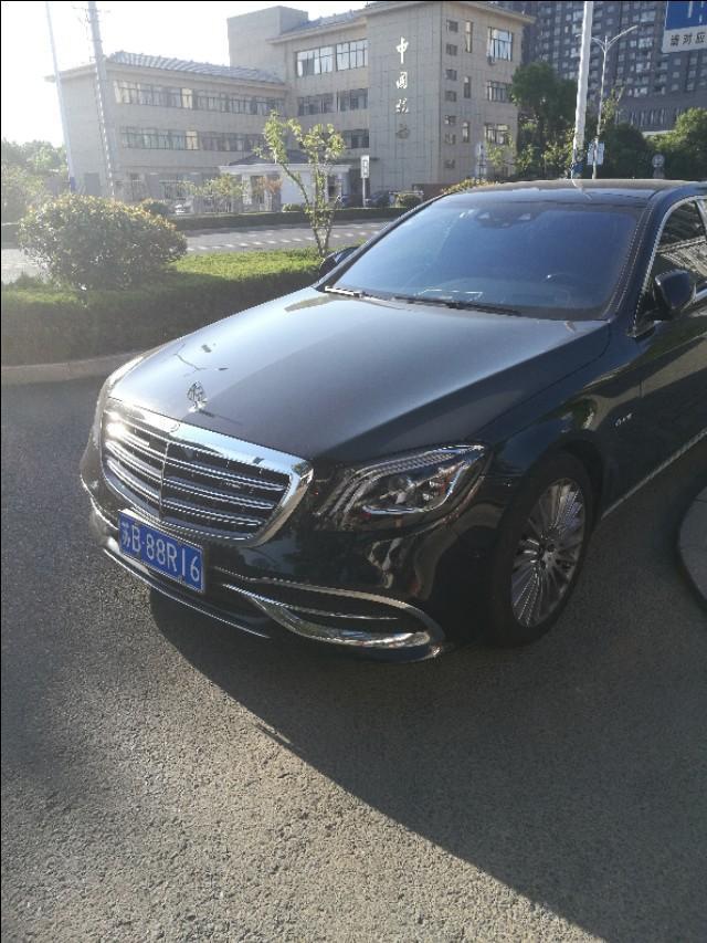卡罗拉-看一下这个车标，什么车。