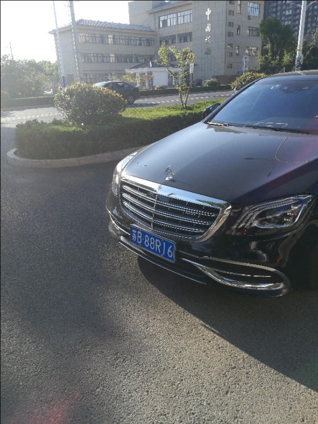 卡罗拉-看一下这个车标，什么车。