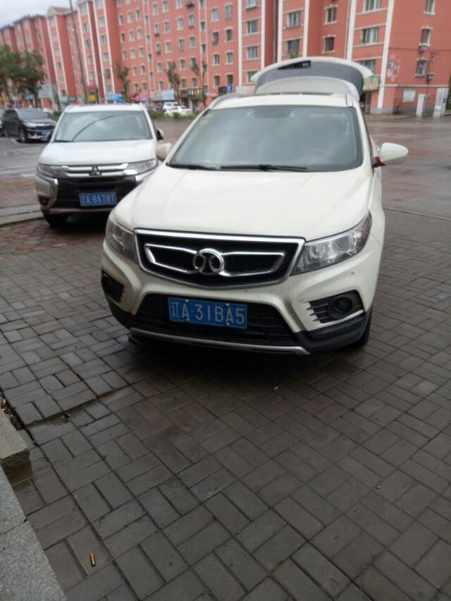 rav4荣放-车辆行驶在路上时，什么时候使用空调内循环，什么时候使用空调外循环？