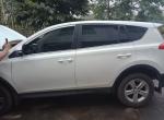 rav4荣放-大家看看，这个水口在盖里面喷不找玻璃，能看一下嘛