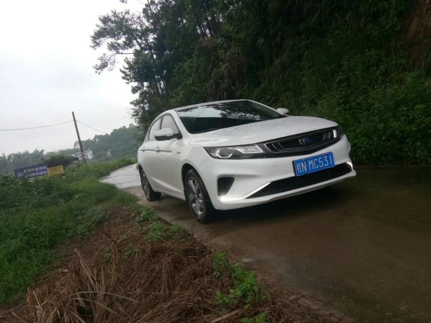 帝豪GL买的时候厂家虽然已经喷过底盘装甲了，那还需不需要再喷过一层底盘装甲！