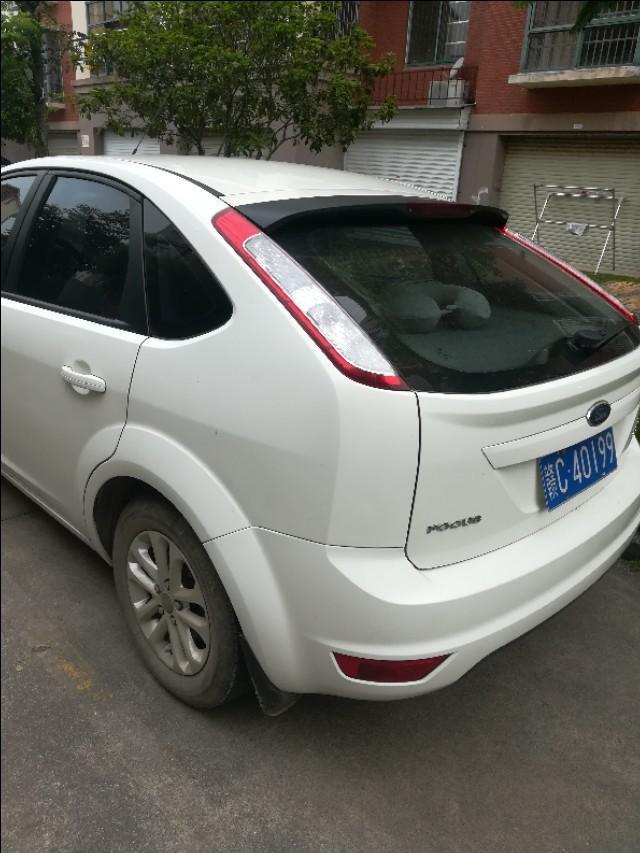 福克斯-这是福特那一款车？是不是所以福特车都比较耗油？