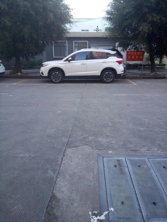 传祺gs4-大家看看这是什么车 
 2018年05月06日18:19:08