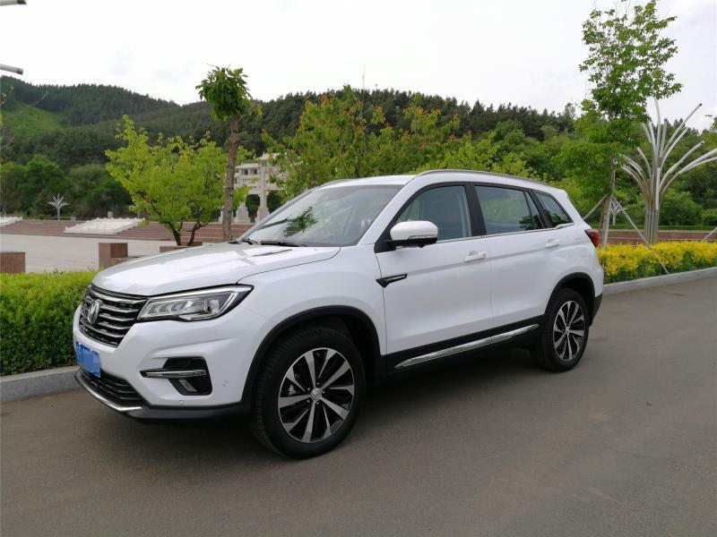 长安cs75-新买的车，轮胎也是新的，胎纹很深，那么进入冰雪季节还用更换雪地轮胎吗？