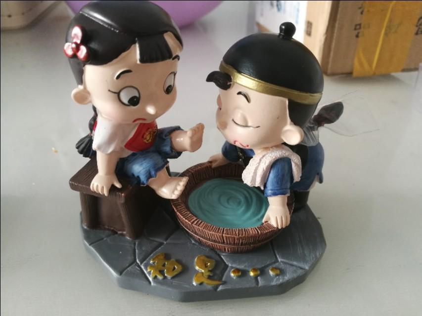 长安cs75-懂车帝，懂生活！这两个车饰选哪个呢？