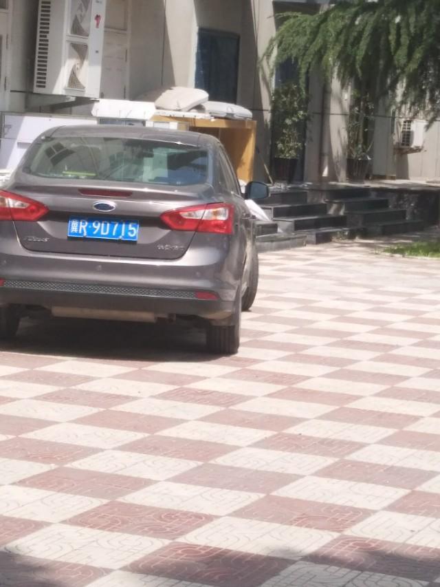 蒙迪欧-大家看看这是什么车 
 2018年05月07日13:42:30