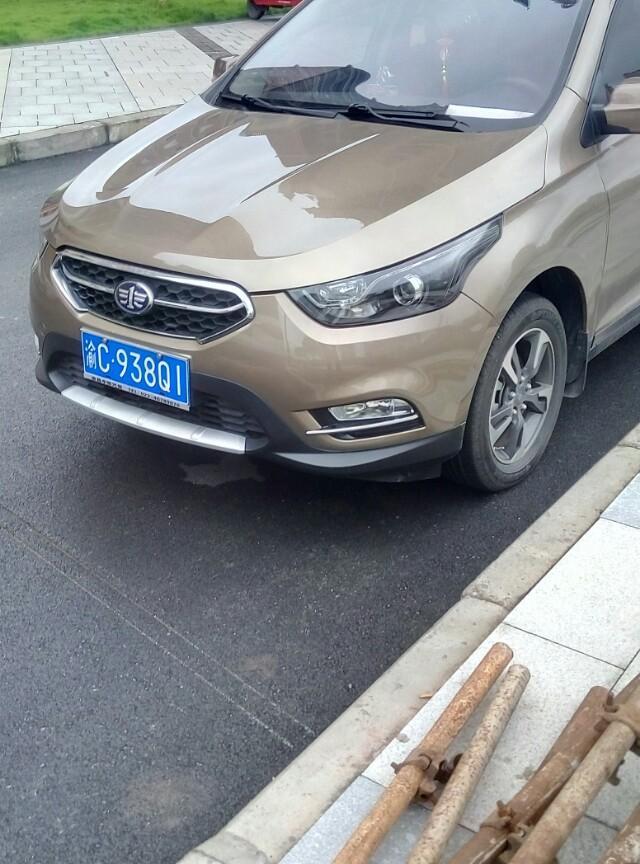 威驰-这二个颜色，你觉得那个颜色好看？