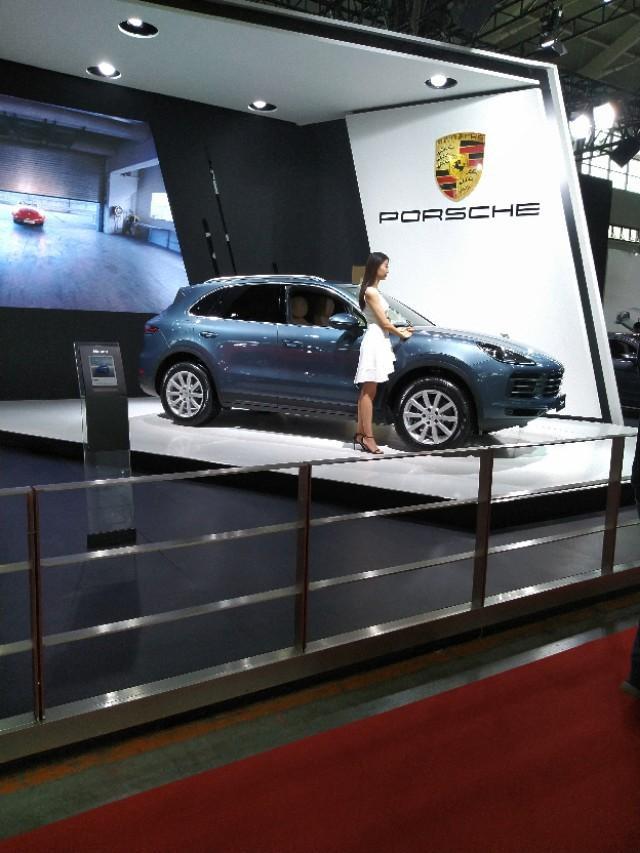 威驰-这是车展上看见的一款新车，大家看看这是什么车