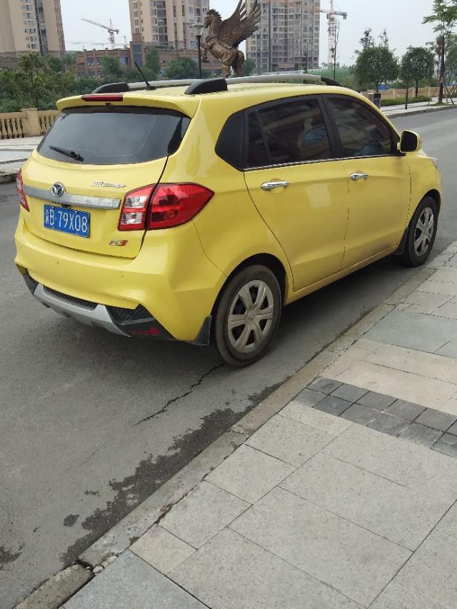 威驰-黄色整体不错，体现高贵，你喜欢吗？