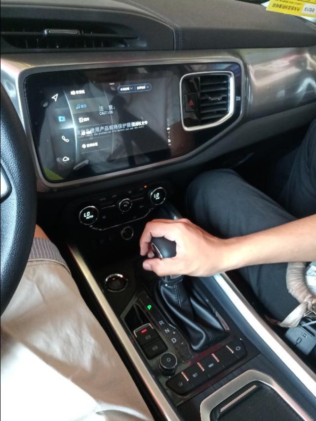 艾瑞泽5-奇瑞瑞虎8的操作台怎么样？