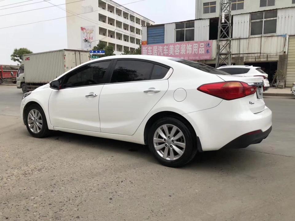 【起亚K3】抵押银行，债权转让，16年1.6手自一体高配起亚K3，天窗，一键启动，多功能方向盘，真皮座椅，倒车雷达，倒车影像，大屏导航，省油利器，家庭必备，内饰外观0磨损，公里数少，鄂户，湖北襄阳提