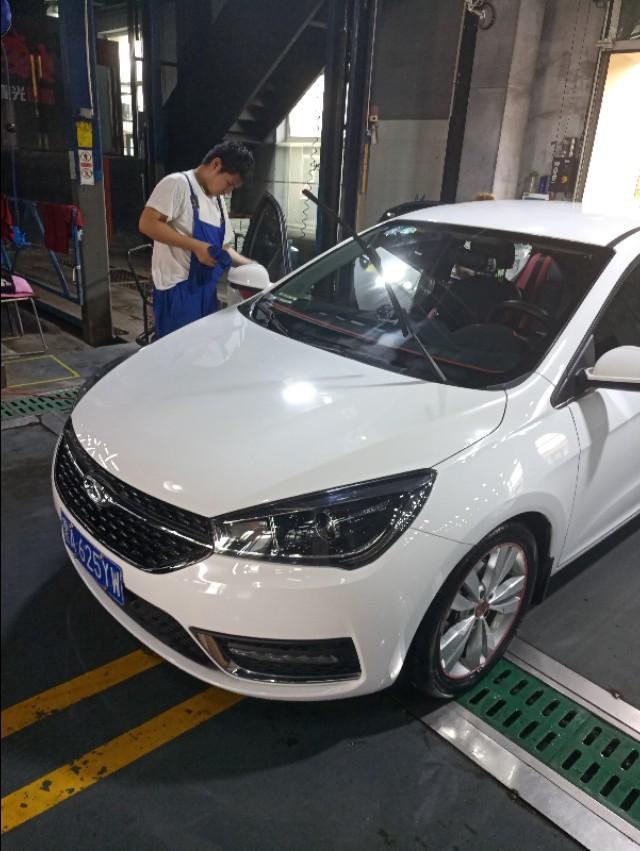 请问艾瑞泽5打蜡可以么？