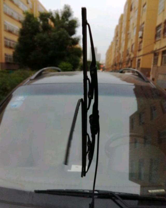艾瑞泽5-听说夏天停车要把雨刮竖起来，有什么根据