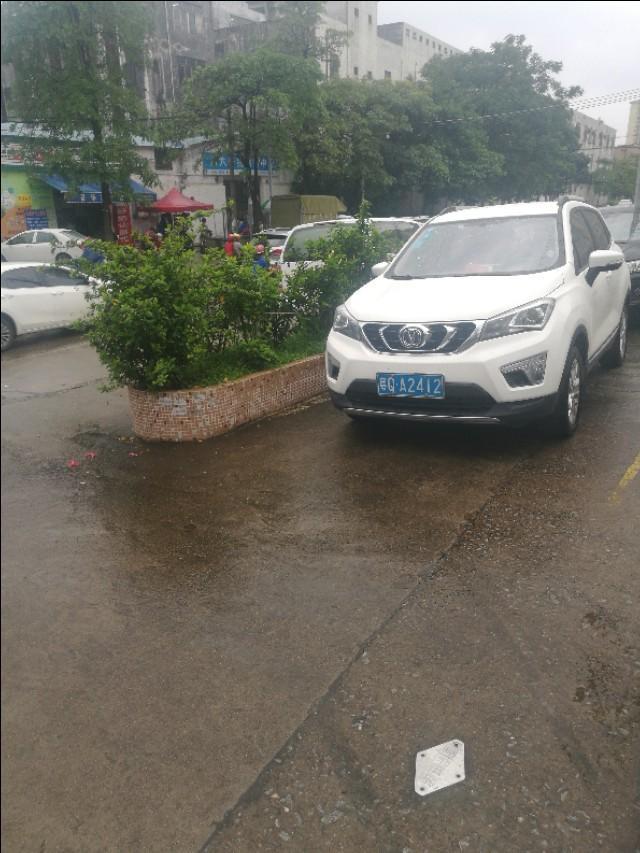长安cs15-你们的CS15，在跑高速的时候，噪音大不大，爬坡吃力吗