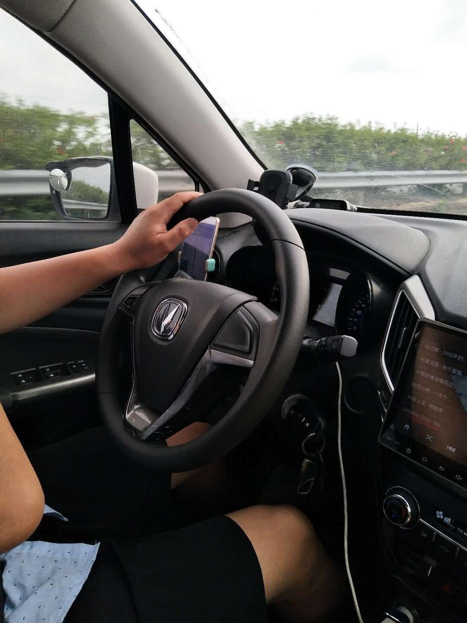 你们有没有人把长安CS15手时版的钥匙，换成智能的，车改成一键启动