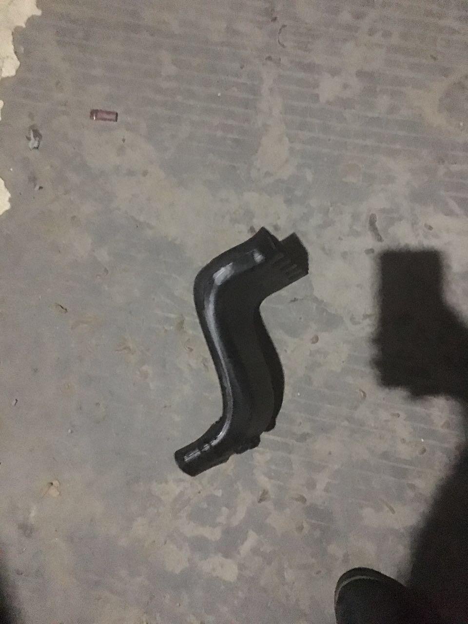 今天找人帮我换了个福特翼虎车中控，结果多出来个这个，这是什么东西？帮我看看谢谢了啊