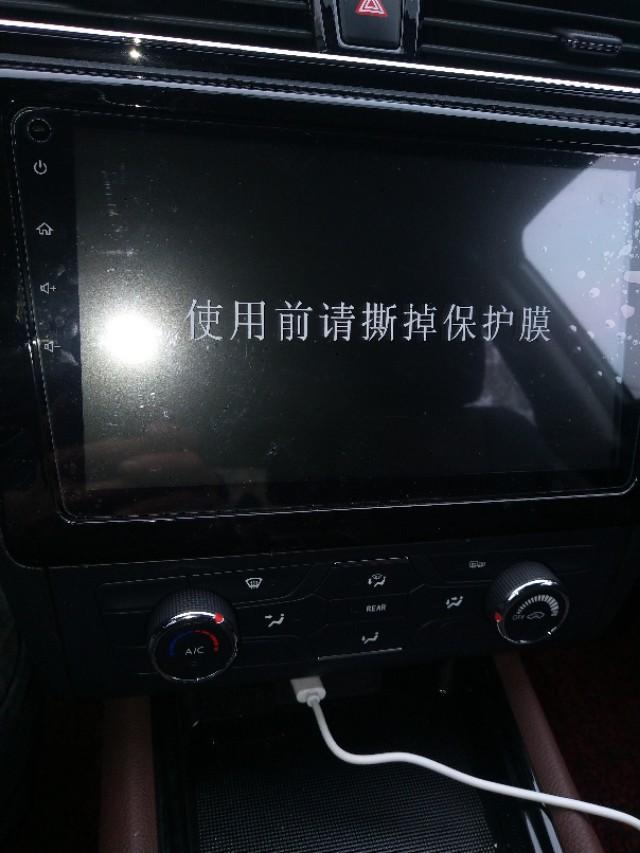 风光580-请问580手动豪华版，后视镜加热键是哪个？