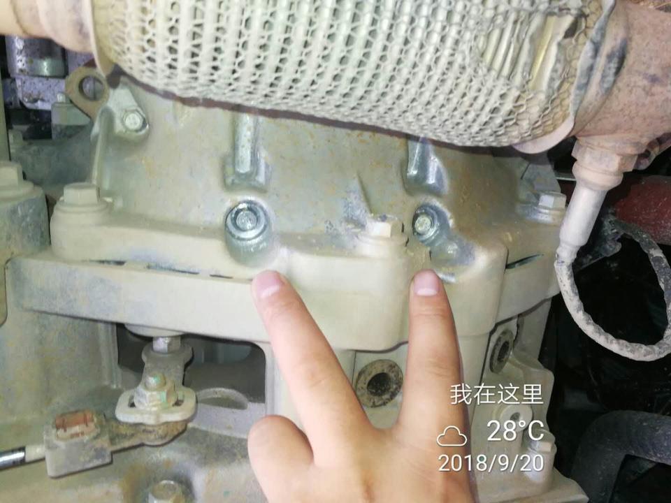 东风风光580智联型裸车价12w,9月20号在高速公路上出现，加速无力，点火歇火，排气管冒烟；检查机油烧干。车龄6过月9900公里，9月6号做的二保，今天去检查说机油底壳换过，需要怎样维权！感谢大家给点意见！