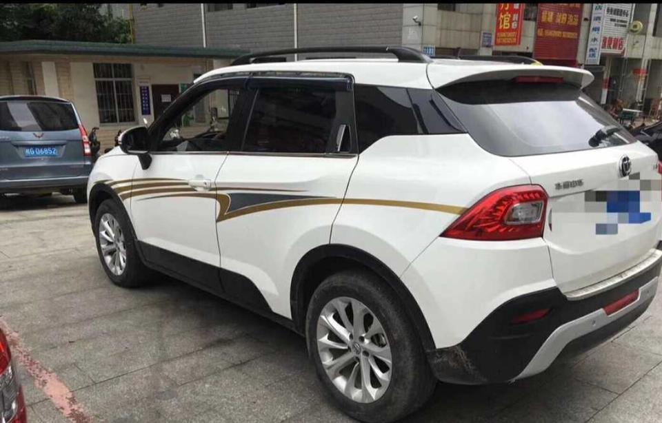 中华v3-一开始空调控制开关一会儿灵一会儿不灵，像接触不良一样，到后面完全不能用了。有同样的情况吗？