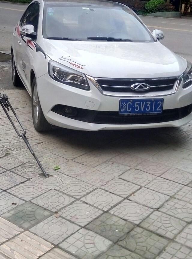 雪铁龙c3-xr-造型设计的不错，你喜欢的吗？