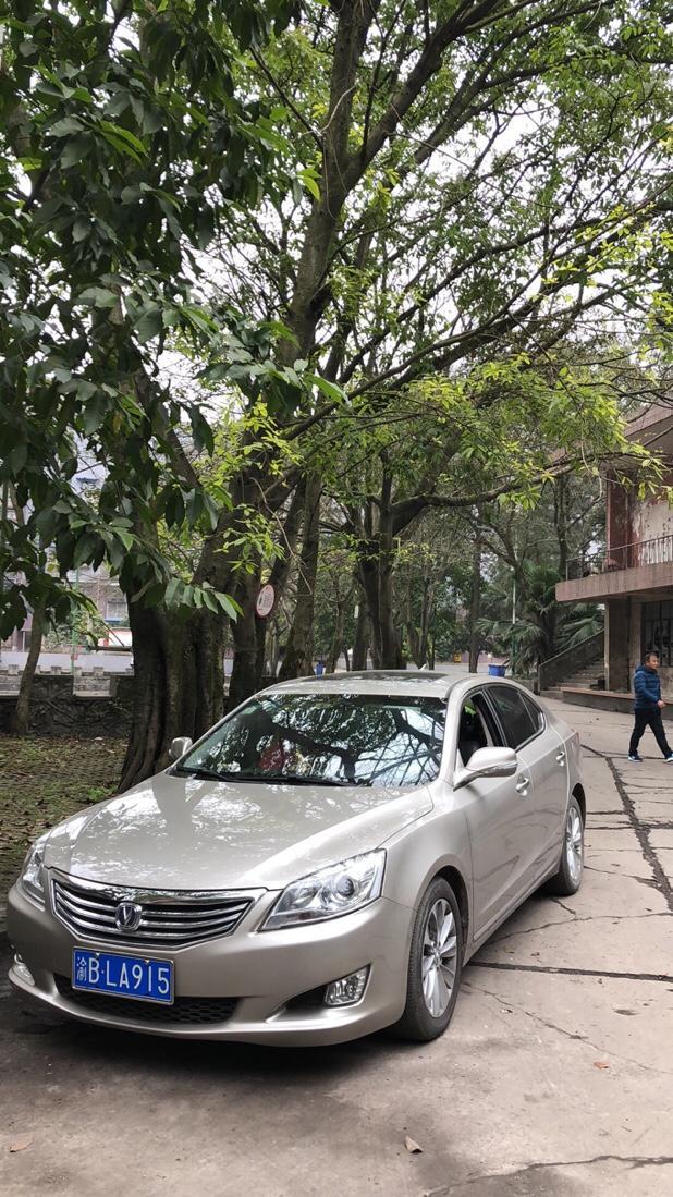 重庆天气炎热，想要为睿骋安装一副车用窗帘，车友们知道在什么地方安装，性价比很高的！