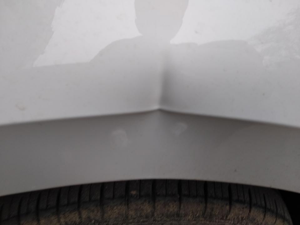 速腾-车友们 早上突然发现车轮上边的壳被撞凹进去一块，也不知道谁弄的，维修得多少钱