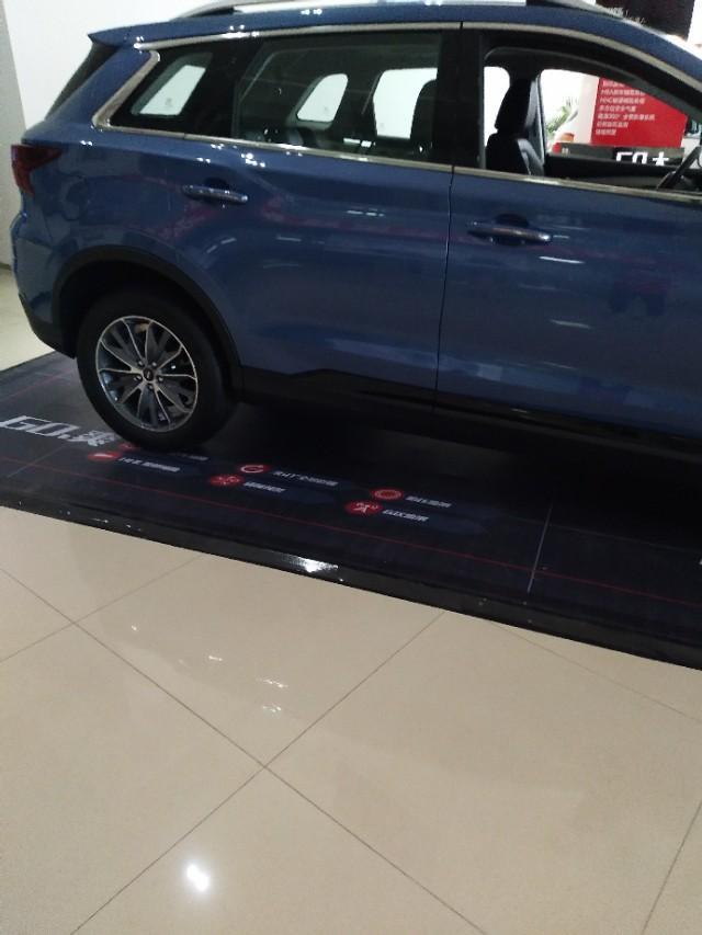 swm斯威g01-试驾这款车。，然后这辆车都还蛮好的