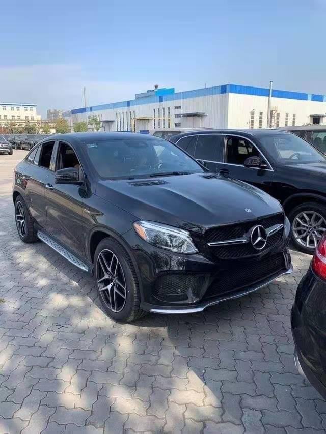 奔驰gle amg-奔驰GLEcoupe轿跑SUV，一次加多少升机油，急