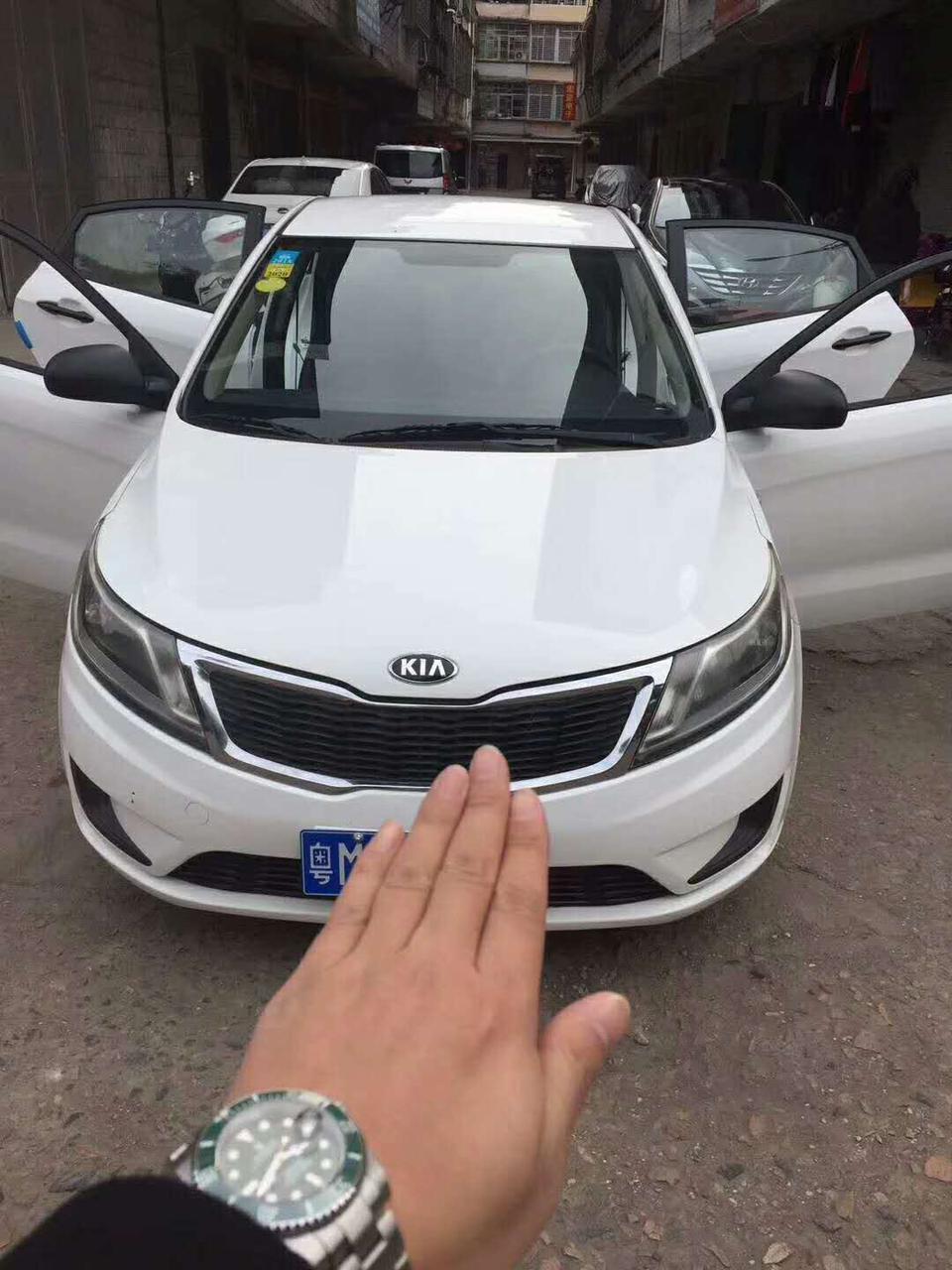 2012年款起亚K2，1.4L自动档中配，4年车，走了5万公里，4万值吗