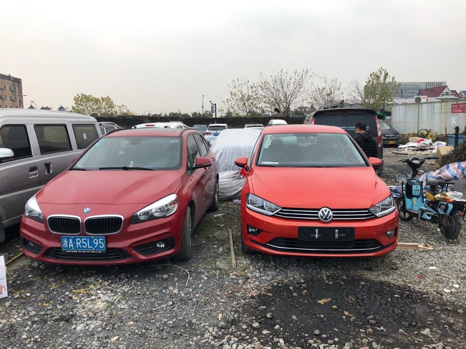 高尔夫·嘉旅-大众18款1.6L自吸起步肉有明显顿挫感过弯加有门掉档顿挫感很明显，起步深踩油门不走掉档积极，今年12.24提的车请问这些都是正常情况吗，有相同的车主吗，目前牌还没上