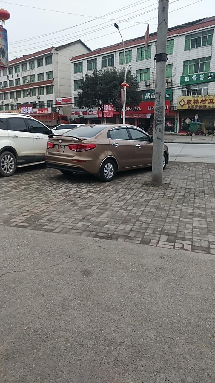 起亚k2-大家看看这是什么车不像是k2