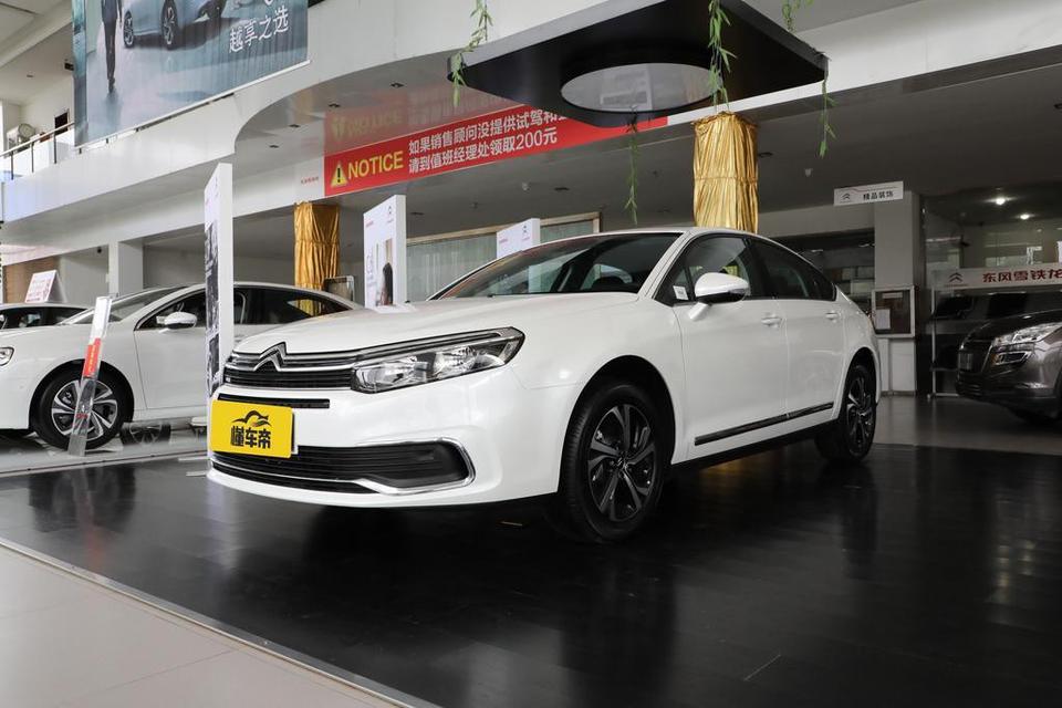 雪铁龙c5怎么样，与凯美瑞相比怎么样？？