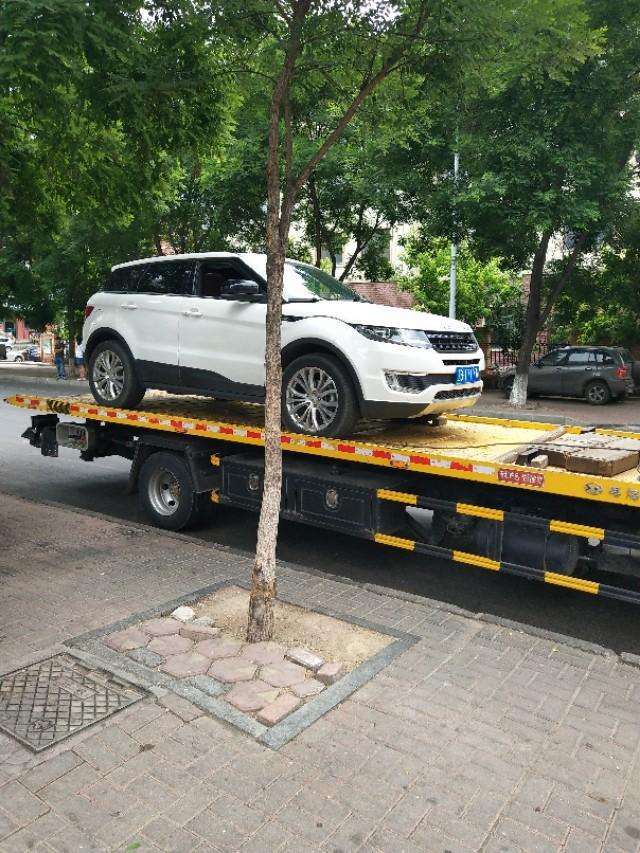 陆风x7-这是啥情况？怎还背个小7