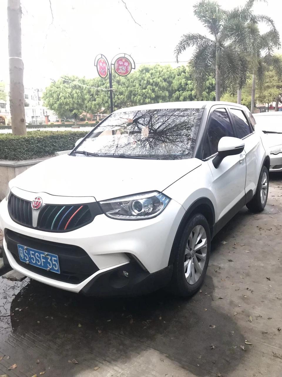 2016款中华V3手动挡，过坑时方向盘卡卡响，前轮也卡卡的响，有朋友同样的问题吗？如何解决，换过方向机，球头跟胶也换过，还是没解决，其他的倒是没什么问题！求解决异响的办法！谢谢！