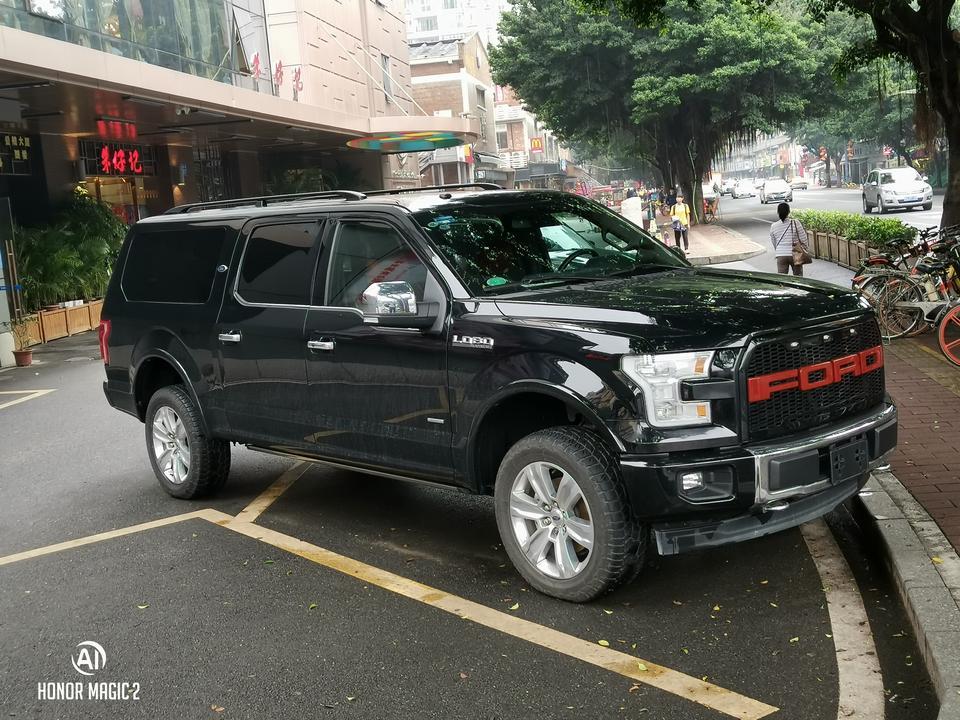 福特f-150-大家看看这是什么车，好长好大，好帅，识别过好像是一辆福特的皮卡，但这不是皮卡吧