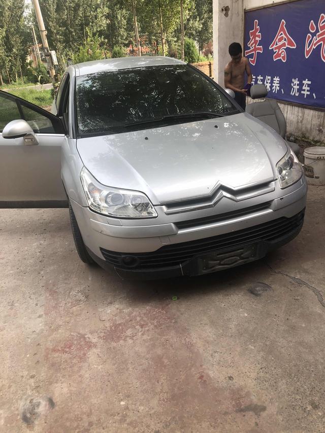 雪铁龙c5-大家看看这是什么车，凯旋，还是世嘉