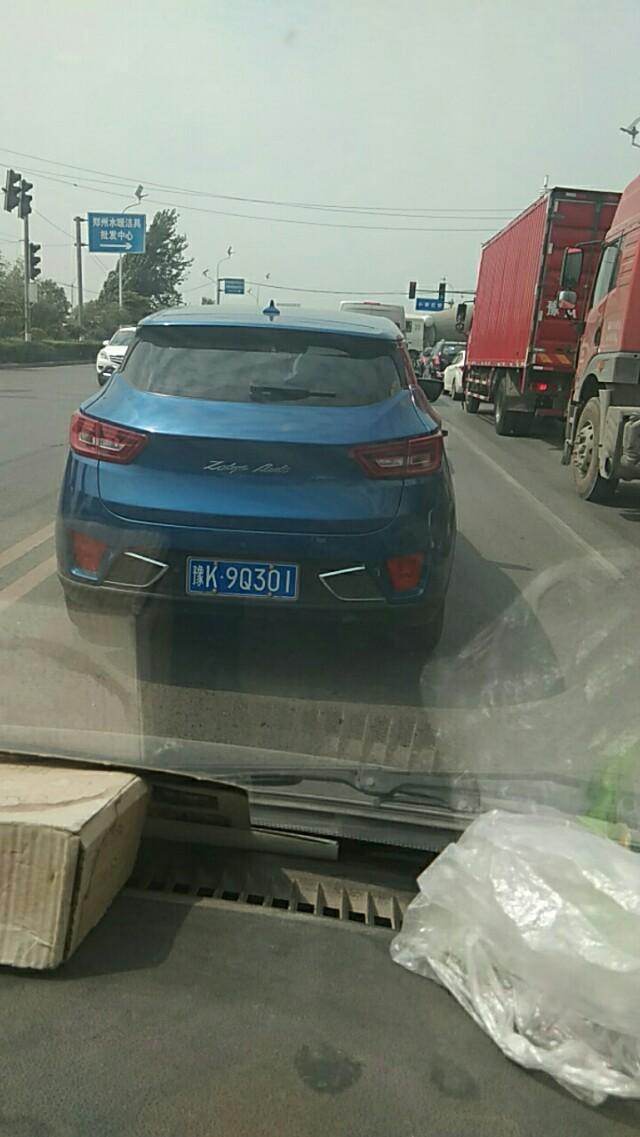 众泰t300-大家看看这是什么车？漂亮吗？