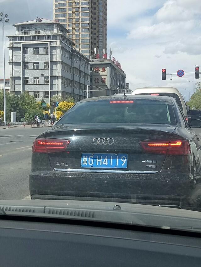 奥迪a6l-大家看看这是什么车 
 2018年05月02日14:32:32价格不对