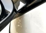 宝马5系-标轴525，最近发现主驾驶车门开车门有咯吱咯吱的响声，一开始以为是铰链，后来仔细听听，发现是后视镜位置的声音，请问这是什么毛病？应该怎么维修??