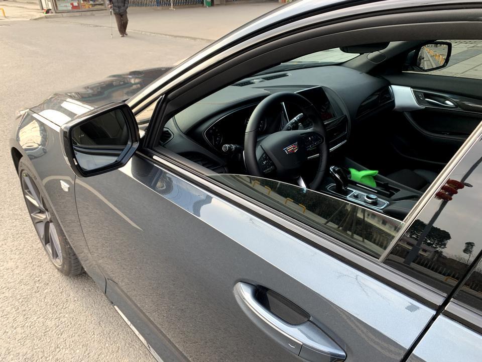 凯迪拉克ct5铂金运动版不支持无线CarPlay连接吗？只能用数据线吗？