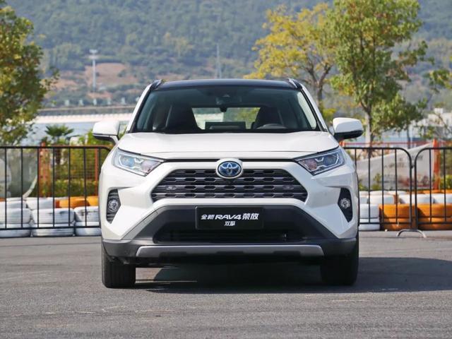 rav4荣放-本人25，预算23左右吧，想买一辆家用保值，省油好开的车，请问大家有什么推荐的吗？