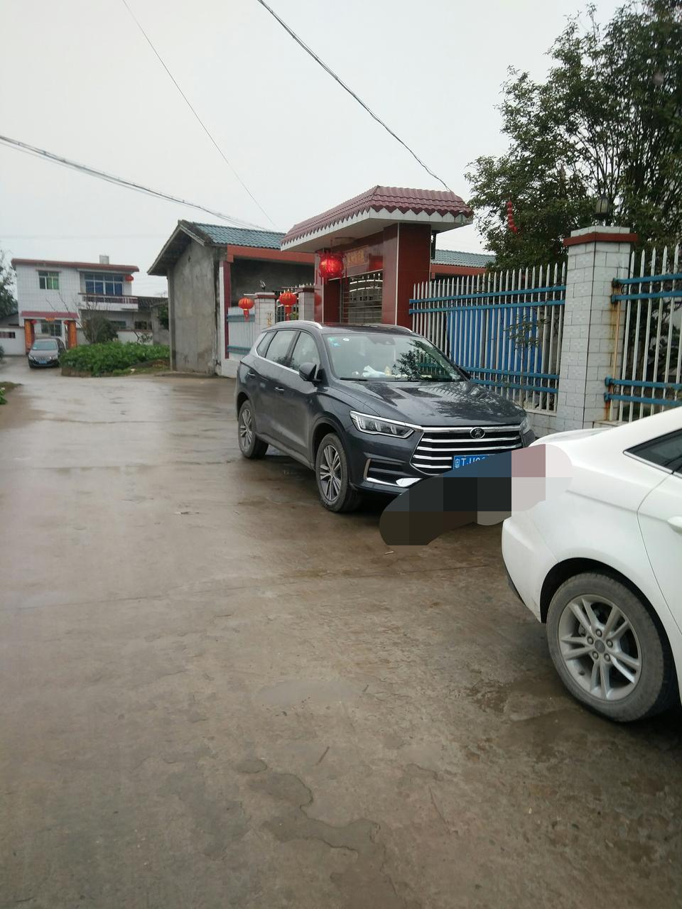 宋pro-以提宋Pr0燃油版顶配需加智能行车记录，车道保持系统，P2丶5智能空气系配，车内外影相，集成自适巡航，要厂大概多少钱