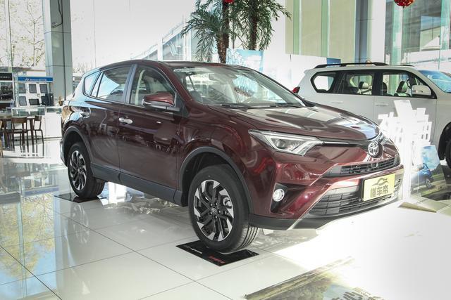 rav4荣放-我们在选购汽车时，除了黑色和白色，你最喜欢什么颜色？