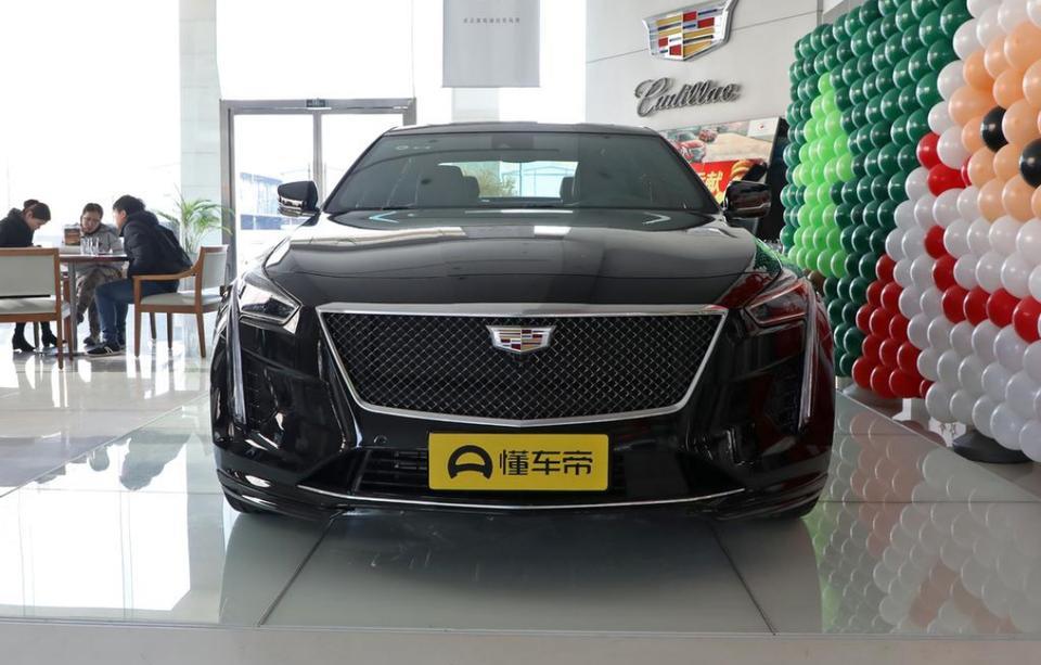 凯迪拉克CT6最低配时尚型多少W能落地？本人预算33W以内分期，求知道的各位兄弟朋友说下。谢谢！