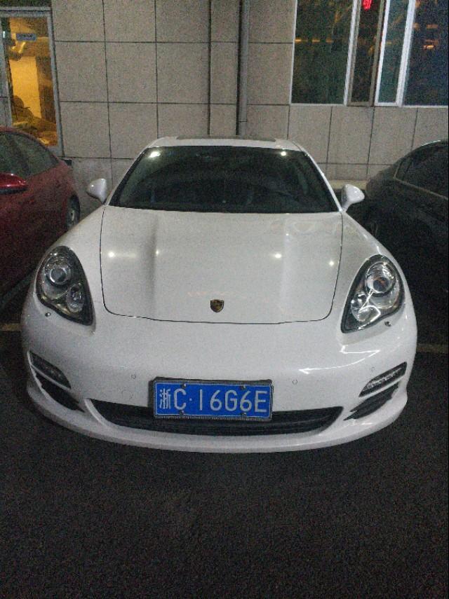 panamera-大家看看这是什么车 
 2018年05月03日19:56:13