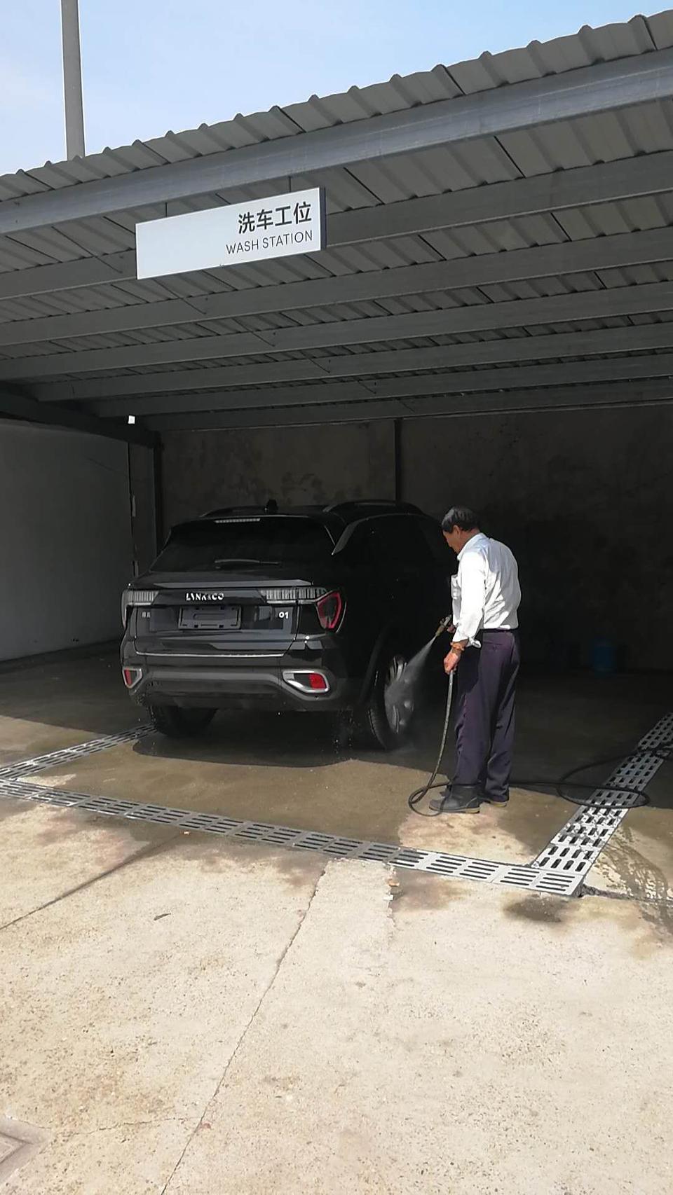 领克01总洗车，底盘容易生锈吗？