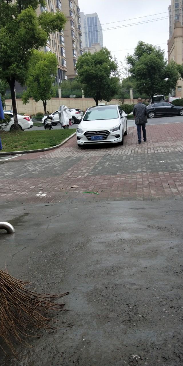 名图-大家看看这是什么车 
 2018年05月12日09:35:06
