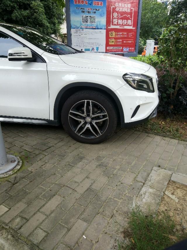 奔驰gla-不看车头车尾你还认识这车么？