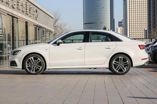 奥迪a6l phev-请问，汽车最多只能跑50公里吗，会不会太近了